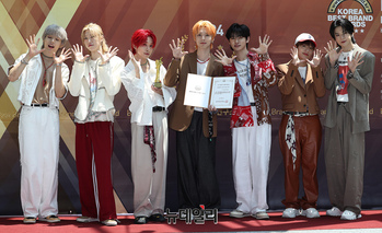 [포토] 트렌드지, 글로벌한류스타대상 수상