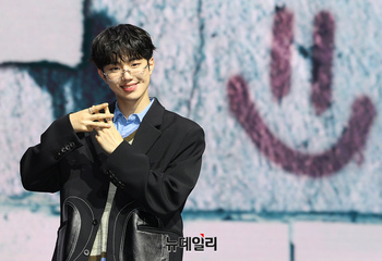 [포토] 이븐 박지후, 잘어울리는 안경