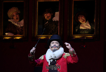 [포토] '젠틀맨스 가이드', 1인 9역 소화하는 배우 안세하