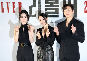 [포토] '전도연-지창욱-임시연' 주연 '리볼버' 8월 극장개봉