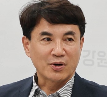 김진태, KDI 원장 만나 'SOC 주요 현안사업 예타 조사 통과 지원' 요청 