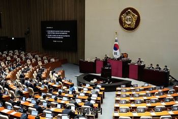 [포토] '김건희·채상병 특검법' 처리 강행...텅 빈 여당 의석