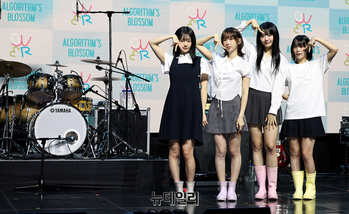 [영상] QWER 챌린지 댄스 최초 공개