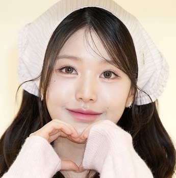 [포토] 장원영 '사랑스러운 하트'