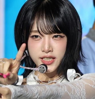 [영상] 최예나, 중독성 강한 '네모네모'로 컴백