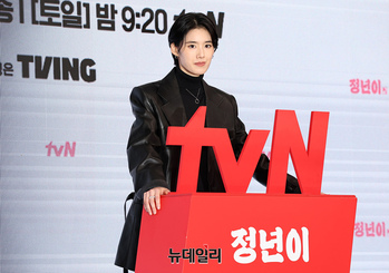 [영상] 정년이 정은채, 남자역 도맡은 국극왕자