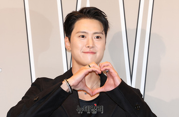 [영상] 공명 '왕 하트'