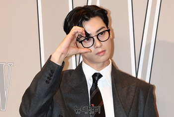 [영상] 차은우 '스마트한 남자'