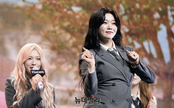 [영상] 안무 선보이는 빌리 츠키