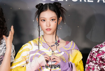 [포토] 뉴진스 해린 '뿌까머리 어때요'