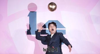 [포토] 세레모니 하는 송강호