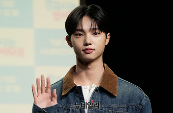 [포토] 손동표 '곧 만나요'