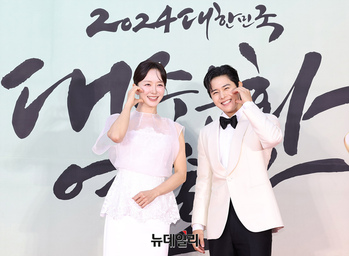 [영상] 김동준-박선영 "진행맡았어요"