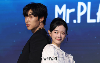 [영상] Mr.플랑크톤, 호흡 맞추는 우도환-이유미 