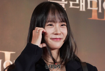 [영상] 한승연 '상큼한 볼하트'