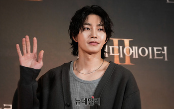 [영상] 김재영 '반가운 손인사'