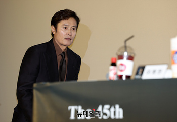 [영상] 이병헌, 청룡영화상 핸드프린팅 소감