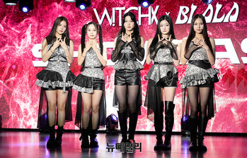 [포토] 걸그룹 위치스(WITCHX) 데뷔 미디어 쇼케이스 