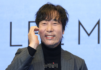 [포토] 정규 17집 준비중인 이문세