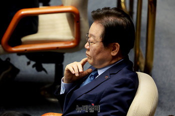 [포토] 생각에 잠긴 이재명 더불어민주당 대표
