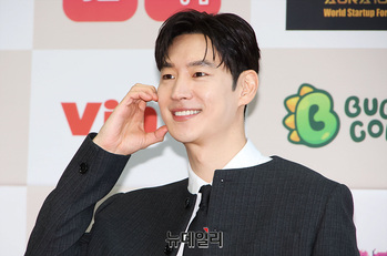 [영상] 이제훈 '훈훈한 외모'