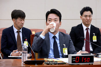 [포토] 물 마시는 박장범 한국방송공사 사장 후보자