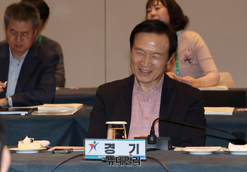 [포토] 전국교육감협의 총회 참석한 임태희 경기교육감