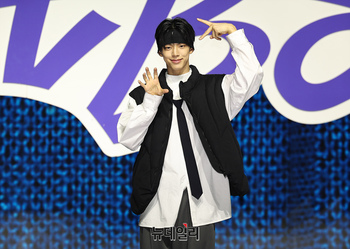 [포토] 투어스 도훈, 센터급 비주얼