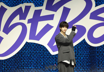 [포토] 마지막축제로 컴백한 투어스 경민