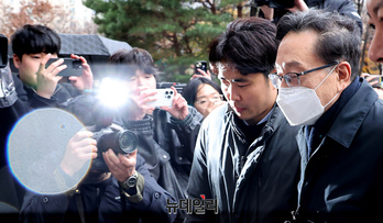 [포토] 구속기로에 놓인 손태승 전 우리금융지주 회장