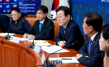 [포토] 민생연석회의 출범식서 발언하는 이재명 대표