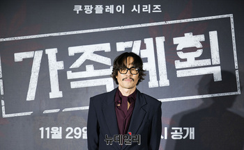 [영상] 가족계획 류승범 '듬직한 미소'