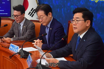 [포토] 최고위 참석한 박찬대 민주당 원내대표