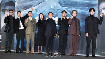 [영상] 현빈·박정민·조우진·전여빈·박훈·유재명·이동욱 '하얼빈 화이팅'