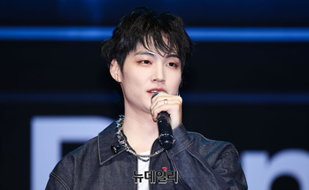 [포토] 정규1집 '아카이브 원: [로드 러너]' 컴백한 제이비(JAY B)