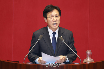 [포토] '금품수수' 의혹 신영대 의원 "나는 억울하다"