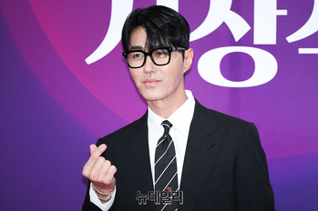 [영상] 차승원 '명품배우의 하트'