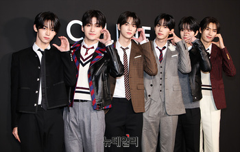 [영상] 청담에 모인 그룹 투어스(TWS)