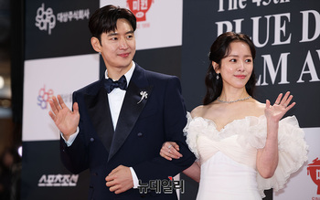 [영상] 이제훈-한지민 '청룡의 새 얼굴'