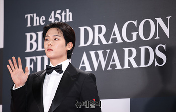 [영상] 이정하 '청룡영화상 왔어요'