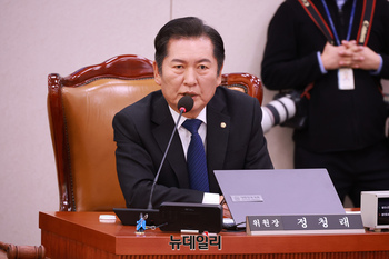 [포토] 법사위 진행하는 정청래 국회 법사위원장