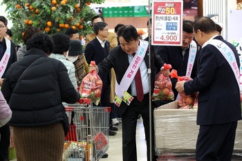 충북도, ‘못난이 농산물 판촉행사 기획전’ 추진…3~8일 하나로마트 청주점