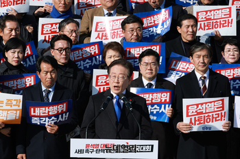 결국 출발한 탄핵 열차 … 종북 좌파의 '정치 탈취 도구' 돼선 안 된다 