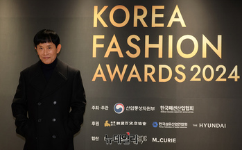 [포토] 장광효 디자이너 "패션대상 심사위원 맡았어요"