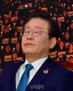 [포토] 생각에 잠긴 이재명 더불어민주당 대표