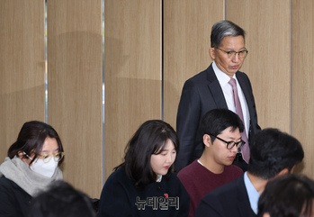 [포토] 입장하는 우종수 국가수사본부장