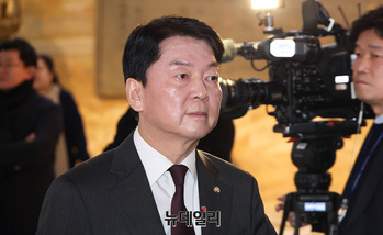 [포토] 비상의총 향하는 안철수 의원