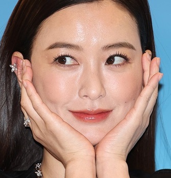 [영상] 정유미, 수줍은 꽃받침