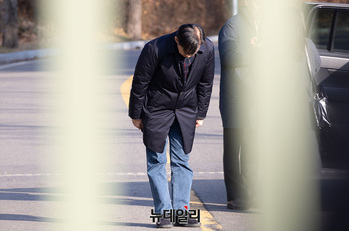 [포토] '입시비리·감찰무마' 조국, 서울구치소 수감