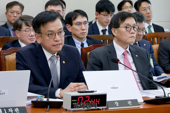 [포토] 계엄 당시 상황 답변하는 최상목 경제부총리